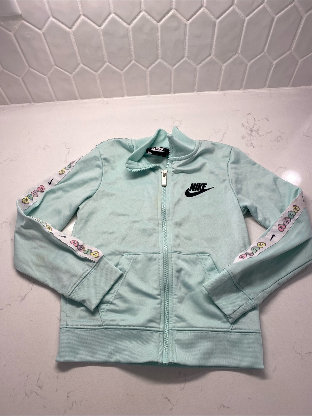 Nike Girls Mint Green Zip Jacket Heart Sleeve Valentines Day Pastel READ 💕